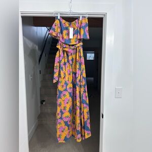 Aakaa NWT Women’s Size M Strapless Wide Leg Floral Jumpsuit